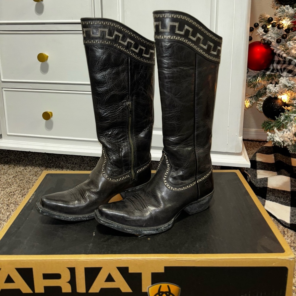 Women’s Ariat Sahara boots